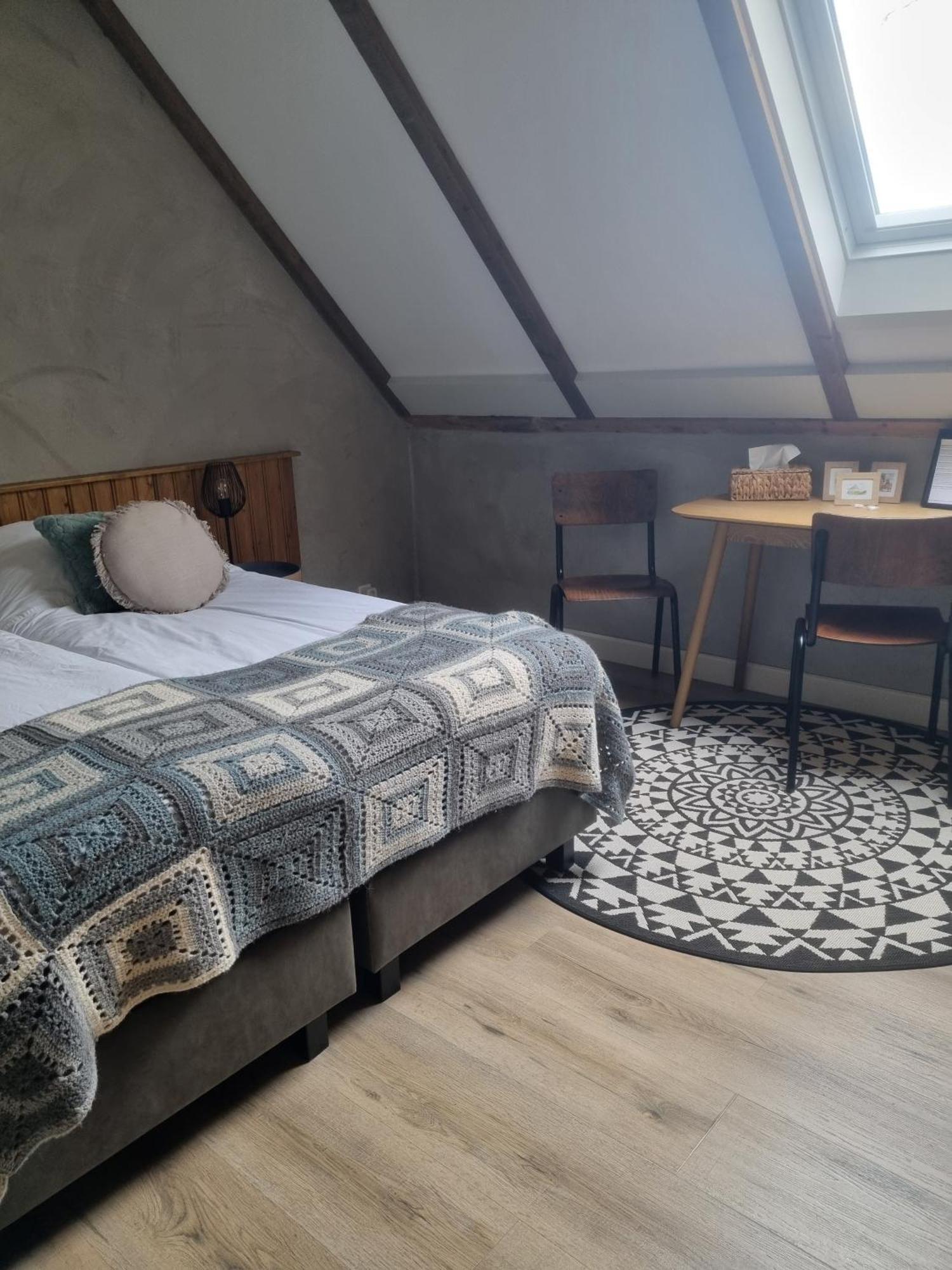 Aan De Beek Bed & Breakfast Arcen