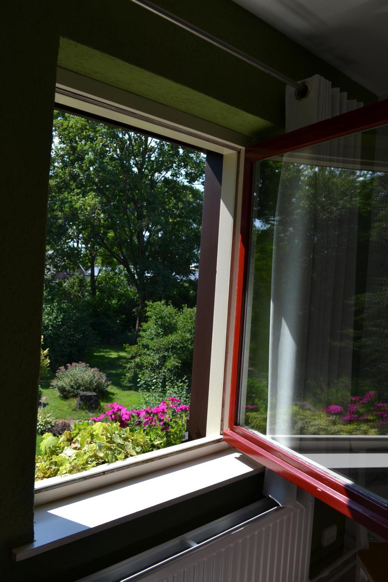 Aan De Beek Bed & Breakfast
